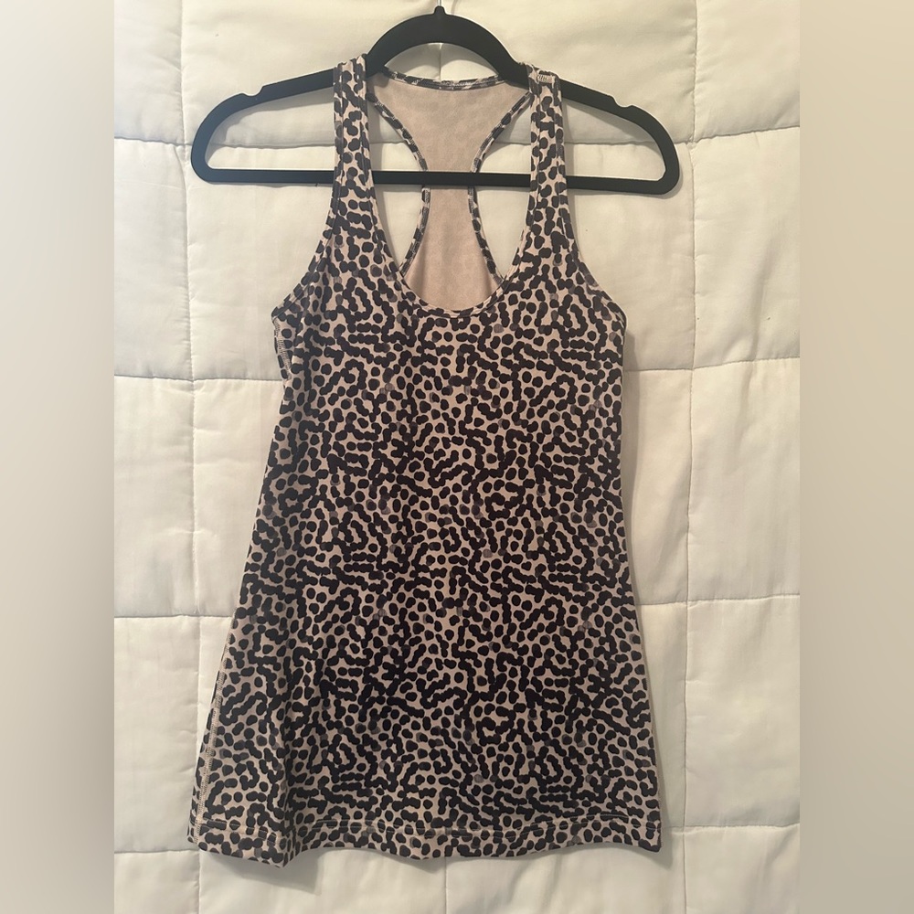Lululemon workout tank